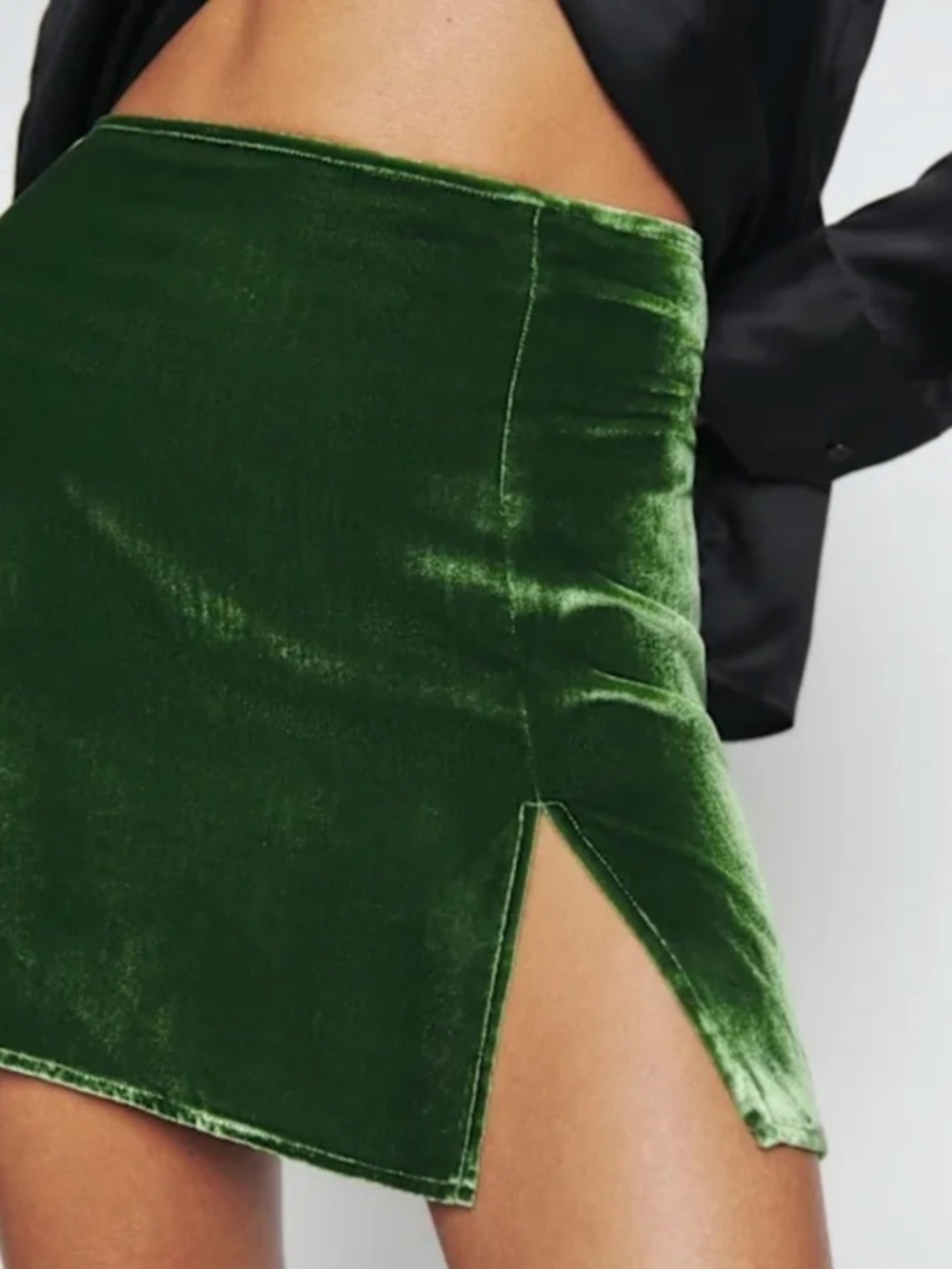 Reformation Cleo Green Velvet Mini Skirt Size 8